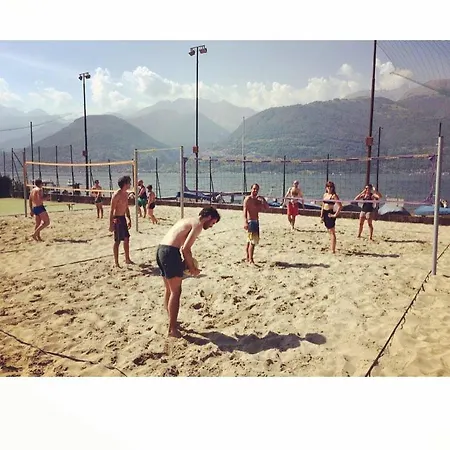 Lido Di Colico, Front And Center 캠프장 *